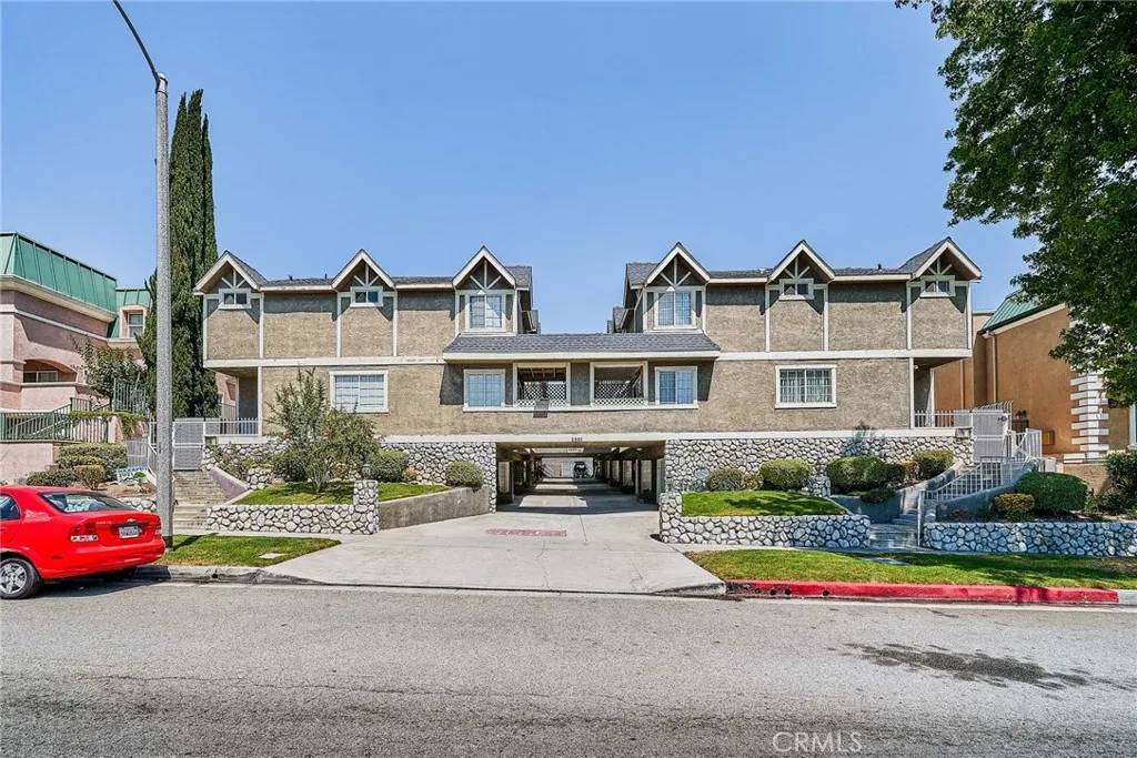 2231 Montrose Avenue #8, Montrose, CA 91020