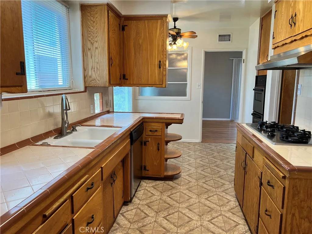 Winnetka, CA 91306,8109 Mason Avenue