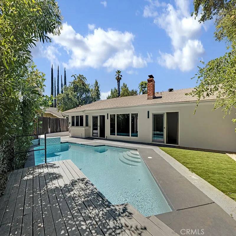 23020 Wrencrest Drive, Calabasas, CA 91302