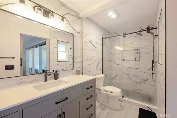 Newhall, CA 91321,20078 Avenue Of The Oaks #195