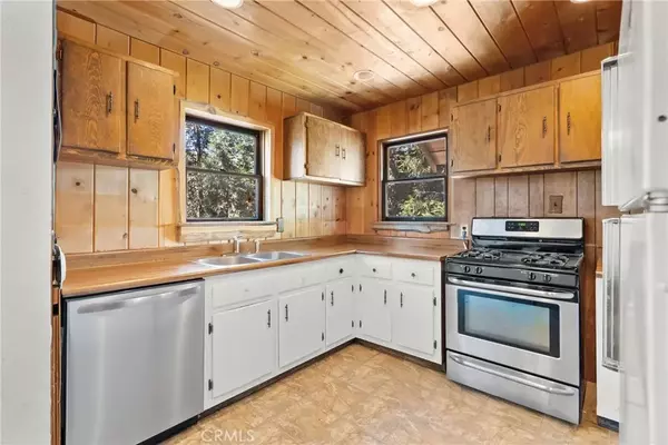 Twin Peaks, CA 92391,26251 Alpine Lane