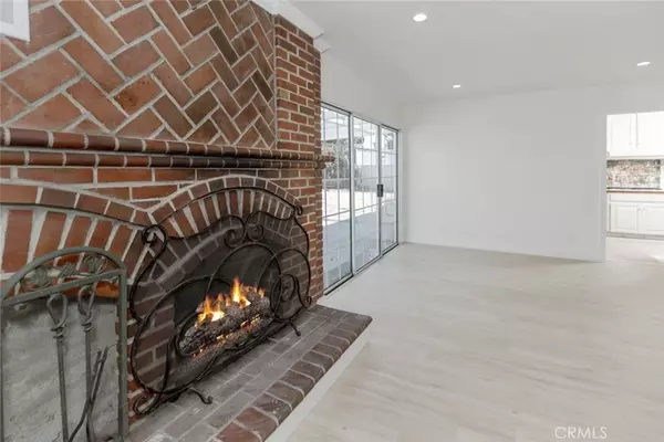 Granada Hills, CA 91344,17256 Kalisher Street