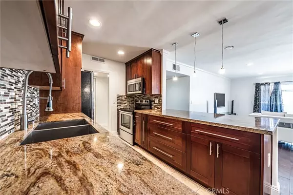 Encino, CA 91316,5454 Zelzah Avenue #314
