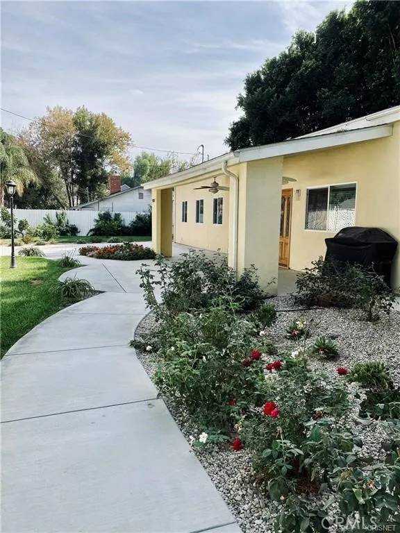 19238 Arminta, Reseda, CA 91335