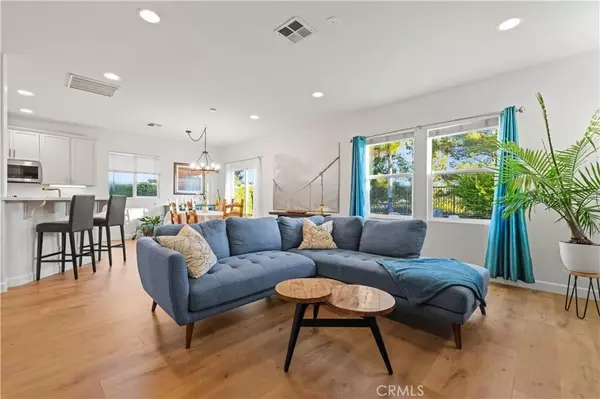 Castaic, CA 91384,28238 Alton Way