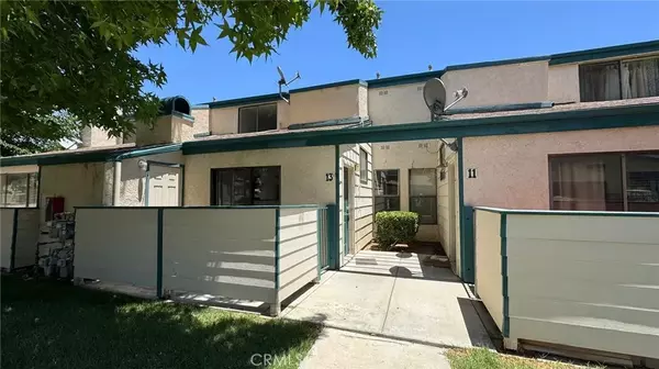 44460 15th Street East #13, Lancaster, CA 93535
