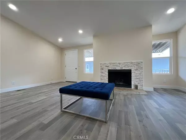 California City, CA 93505,21771 69th #64