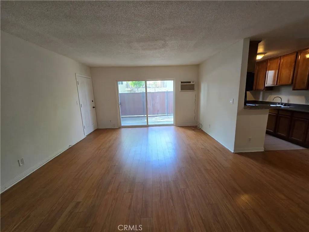 Sherman Oaks, CA 91403,5030 Sepulveda Boulevard #5