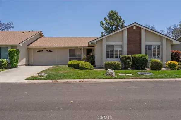 24130 Village 24, Camarillo, CA 93012