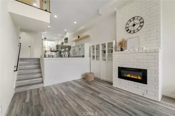 Encino, CA 91316,5409 Yarmouth Avenue #3