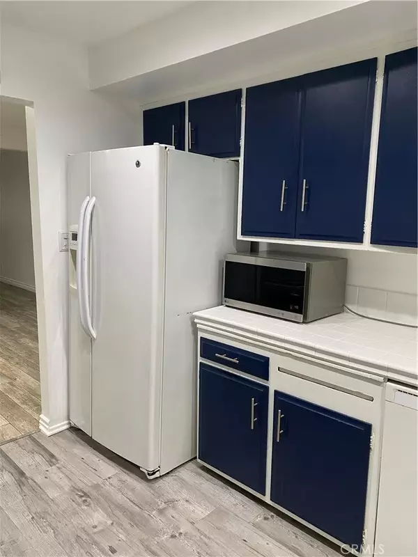 Northridge, CA 91325,8961 Etiwanda Avenue