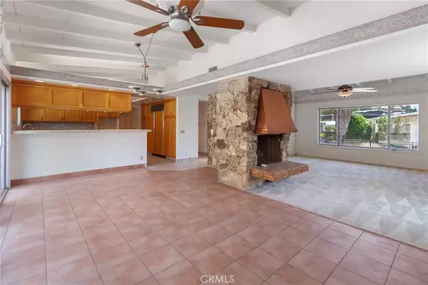 Burbank, CA 91504,3029 Trudi Lane