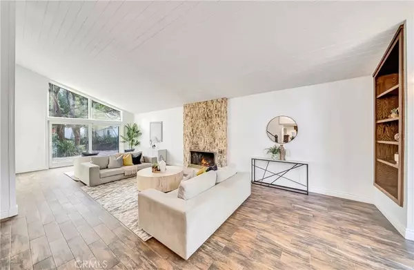 Calabasas, CA 91302,23216 Park Esperanza
