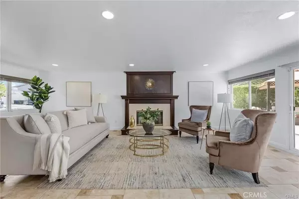 Woodland Hills, CA 91367,5869 Eilat Place