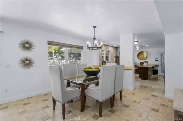 Woodland Hills, CA 91367,5869 Eilat Place