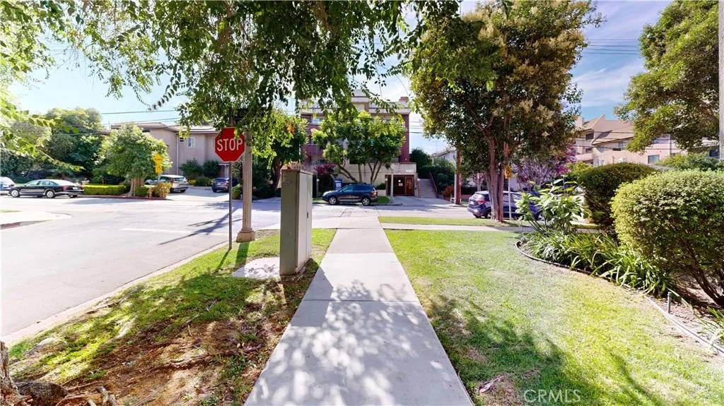 Sherman Oaks, CA 91403,14569 Benefit Street #102