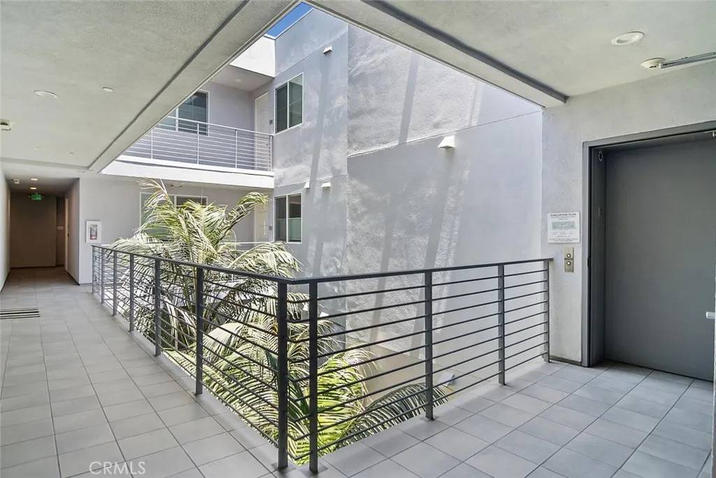 Studio City, CA 91604,4240 Laurel Canyon Boulevard #307
