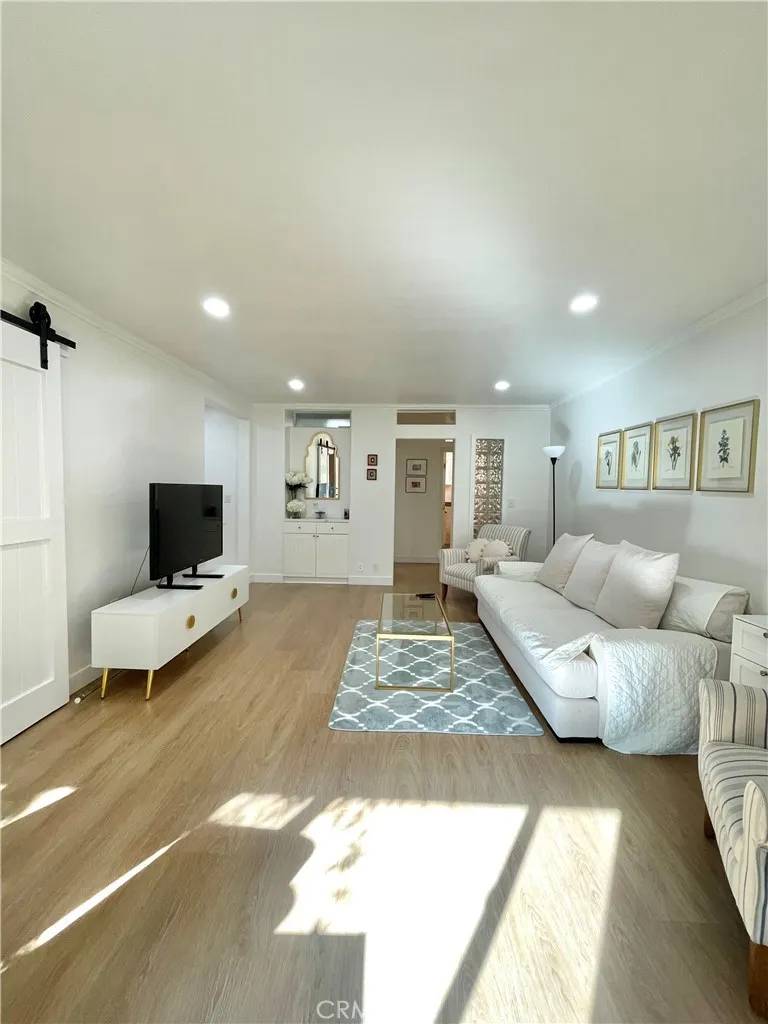 10600 Eastborne Avenue #6, Los Angeles, CA 90024