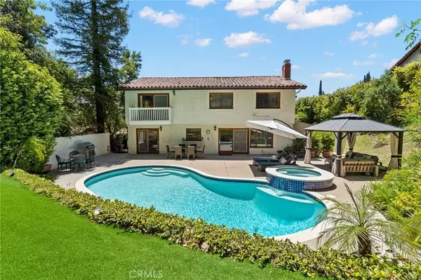 10411 Windtree Drive, Los Angeles, CA 90077