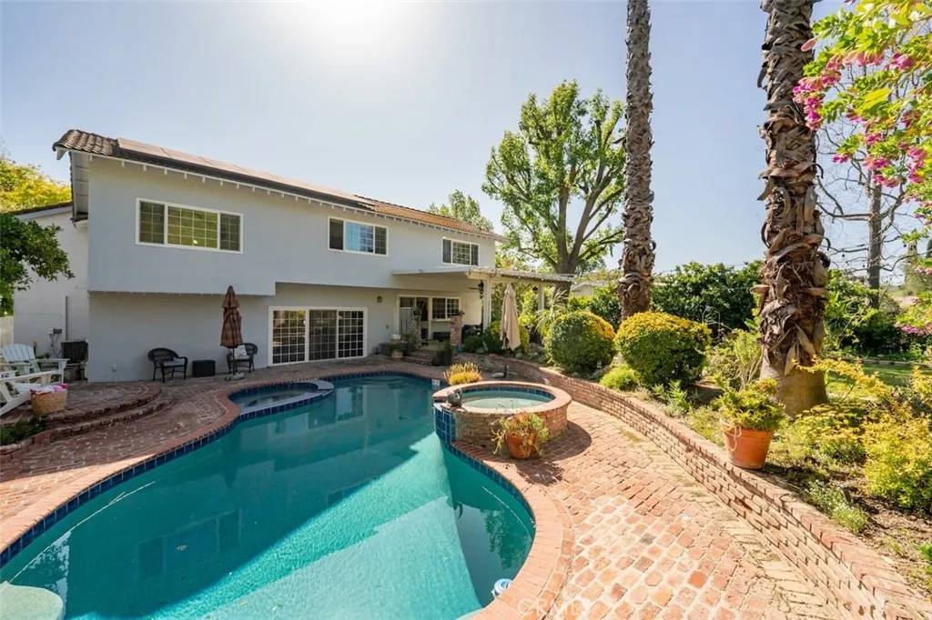 27093 Esward Drive, Calabasas, CA 91301