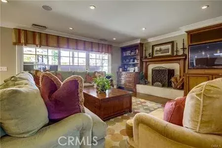 Encino, CA 91316,17631 Corinthian Drive