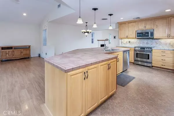 West Hills, CA 91304,7707 Sedan Avenue