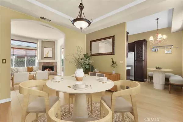 Sherman Oaks, CA 91411,5242 Vesper Avenue #7