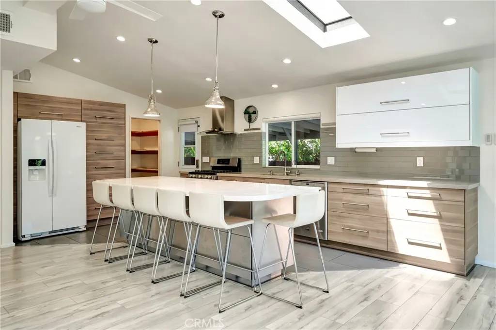 23777 Mulholland Hwy #151, Calabasas, CA 91302