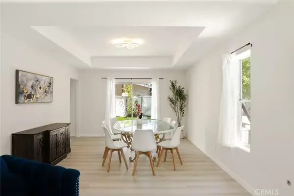 Reseda, CA 91335,7902 Tampa