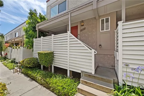 18333 Hatteras Street #41, Tarzana, CA 91356