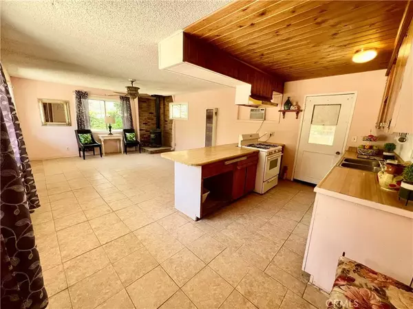 Frazier Park, CA 93225,728 Monterey Trail