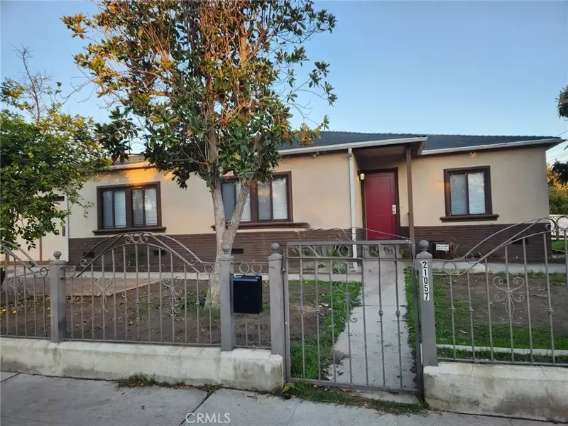 21057 Runnymede Street, Canoga Park, CA 91303