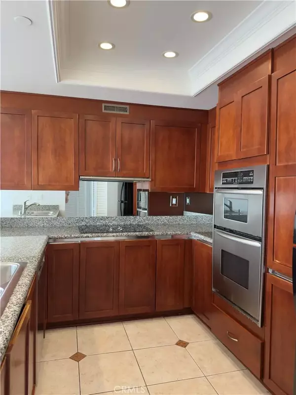 Long Beach, CA 90802,850 E Ocean Boulevard #1004