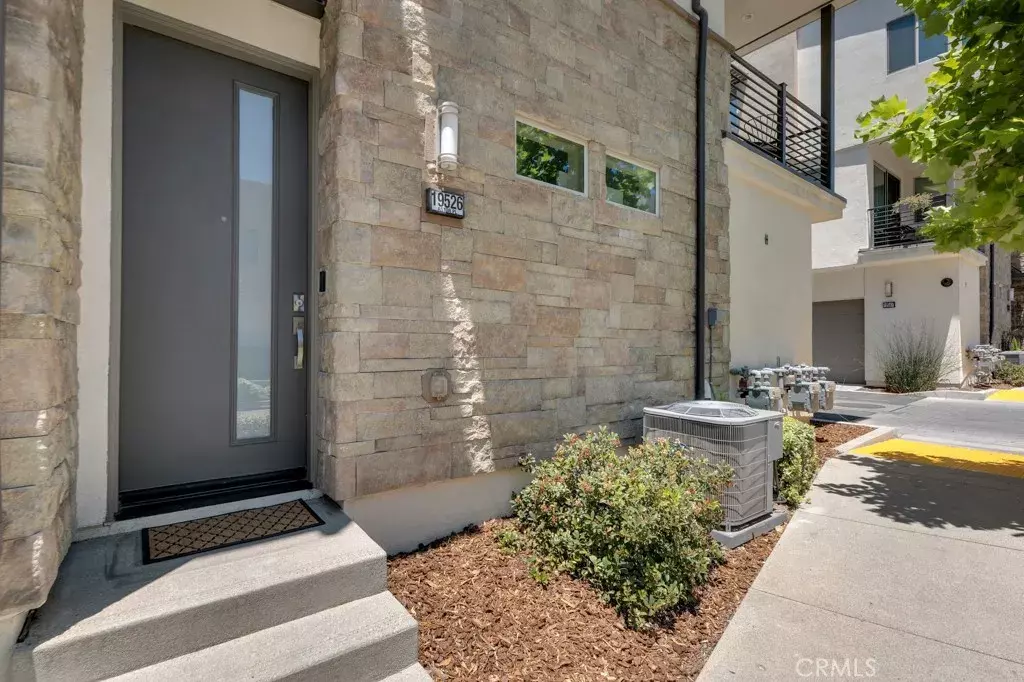 Northridge, CA 91324,19526 Astor Place