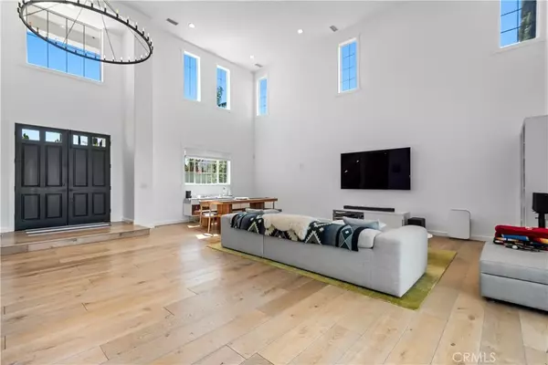 Calabasas, CA 91302,23477 Palm Drive