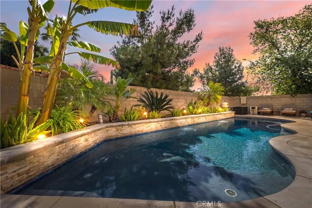 12200 White Rapids Way, Bakersfield, CA 93311