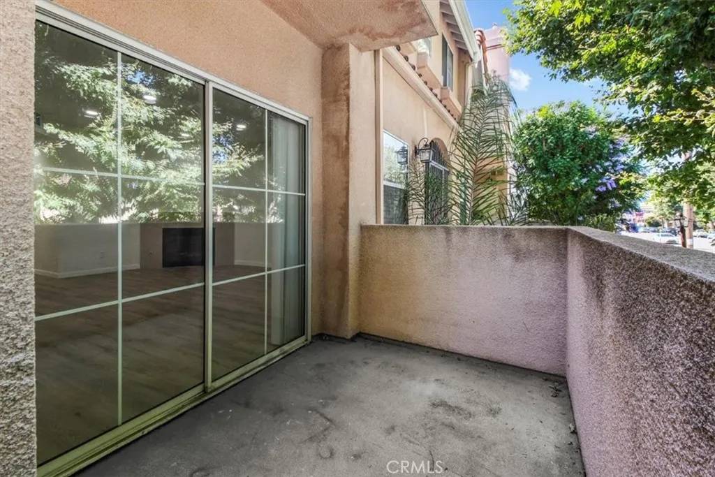 Lake Balboa, CA 91406,7320 Balboa Boulevard #102