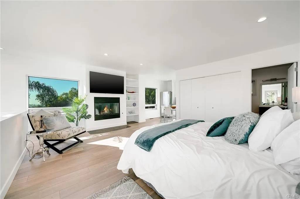 Malibu, CA 90265,24764 W Saddle Peak Road
