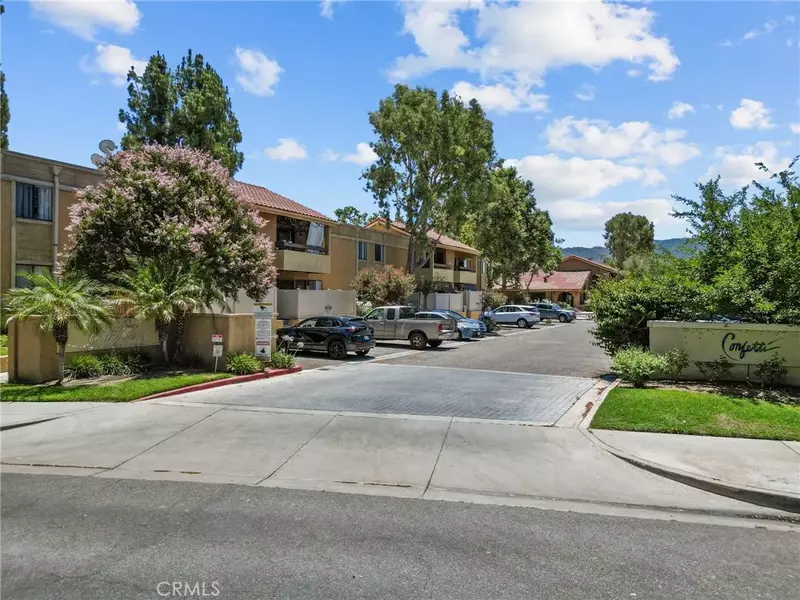 18750 Mandan Street #1112, Canyon Country, CA 91351