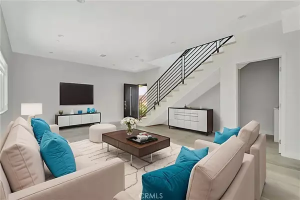 North Hollywood, CA 91605,6943 Goodland Avenue