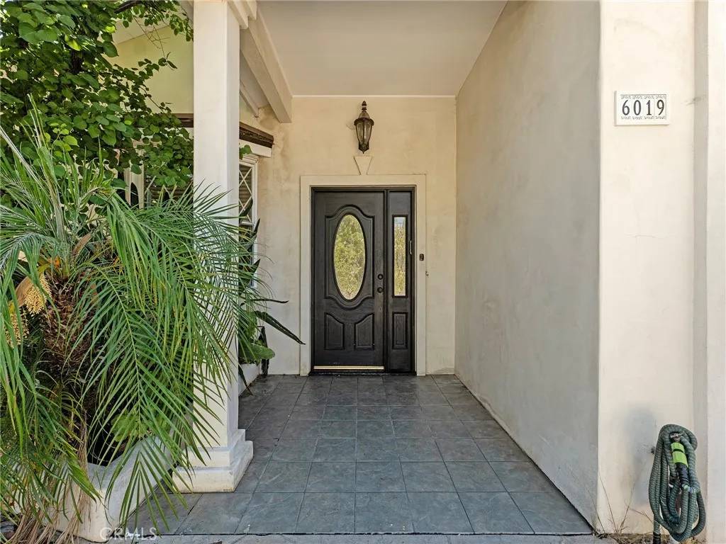 Tarzana, CA 91356,6019 Wilbur Avenue
