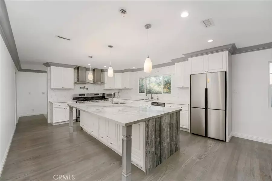 6059 Vantage Avenue, Valley Glen, CA 91606