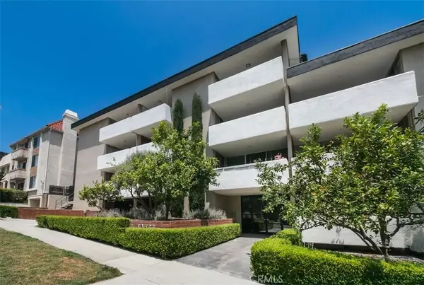 10633 Kinnard Avenue #1, Los Angeles, CA 90024