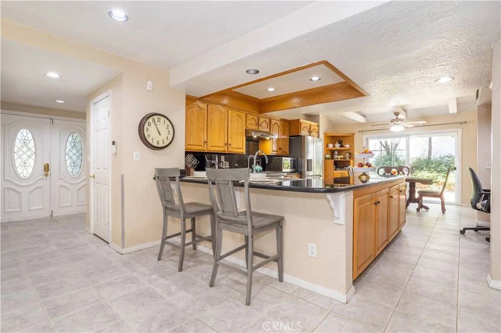 Granada Hills, CA 91344,12142 Gerald Avenue