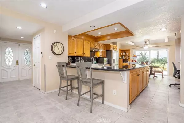 Granada Hills, CA 91344,12142 Gerald Avenue