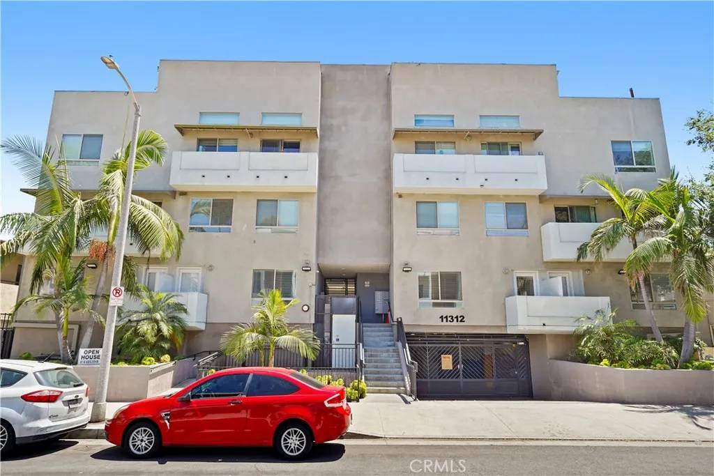 North Hollywood, CA 91601,11312 Huston Street #1