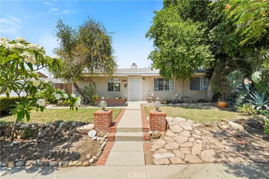 11255 Paso Robles Ave, Granada Hills, CA 91344