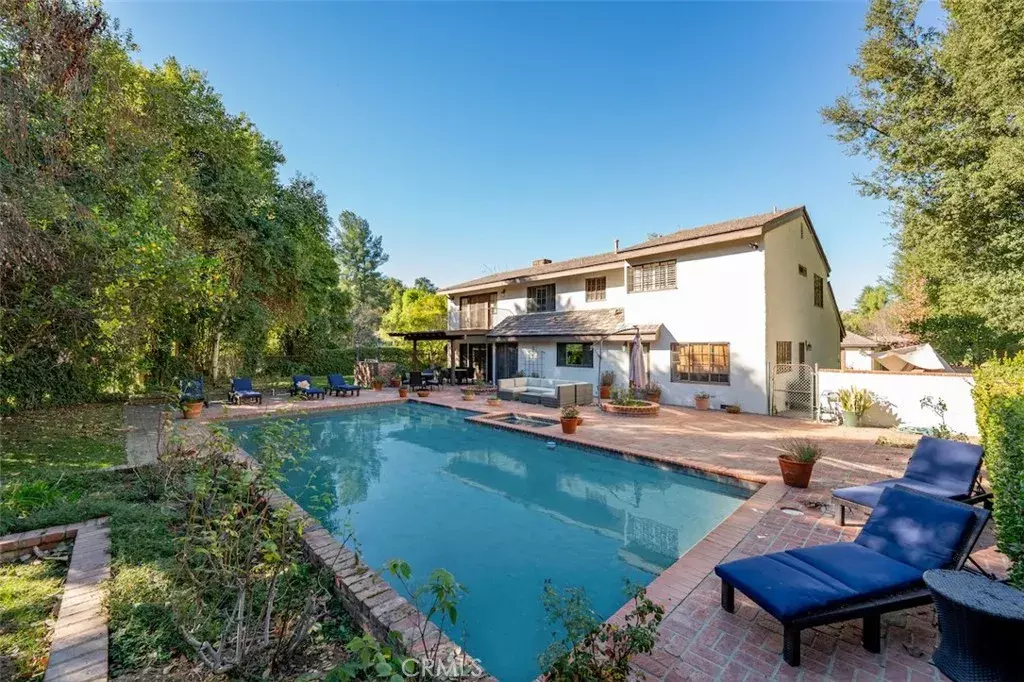 Hidden Hills, CA 91302,5250 Scott Robertson Road