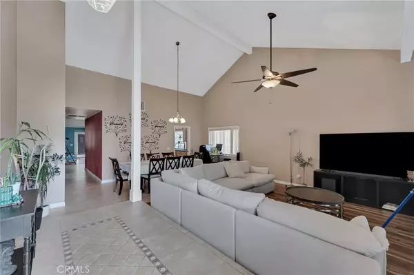 Granada Hills, CA 91344,13329 Mission Tierra Way