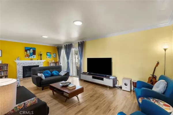 Mission Hills (san Fernando), CA 91345,15301 Kingsbury Street